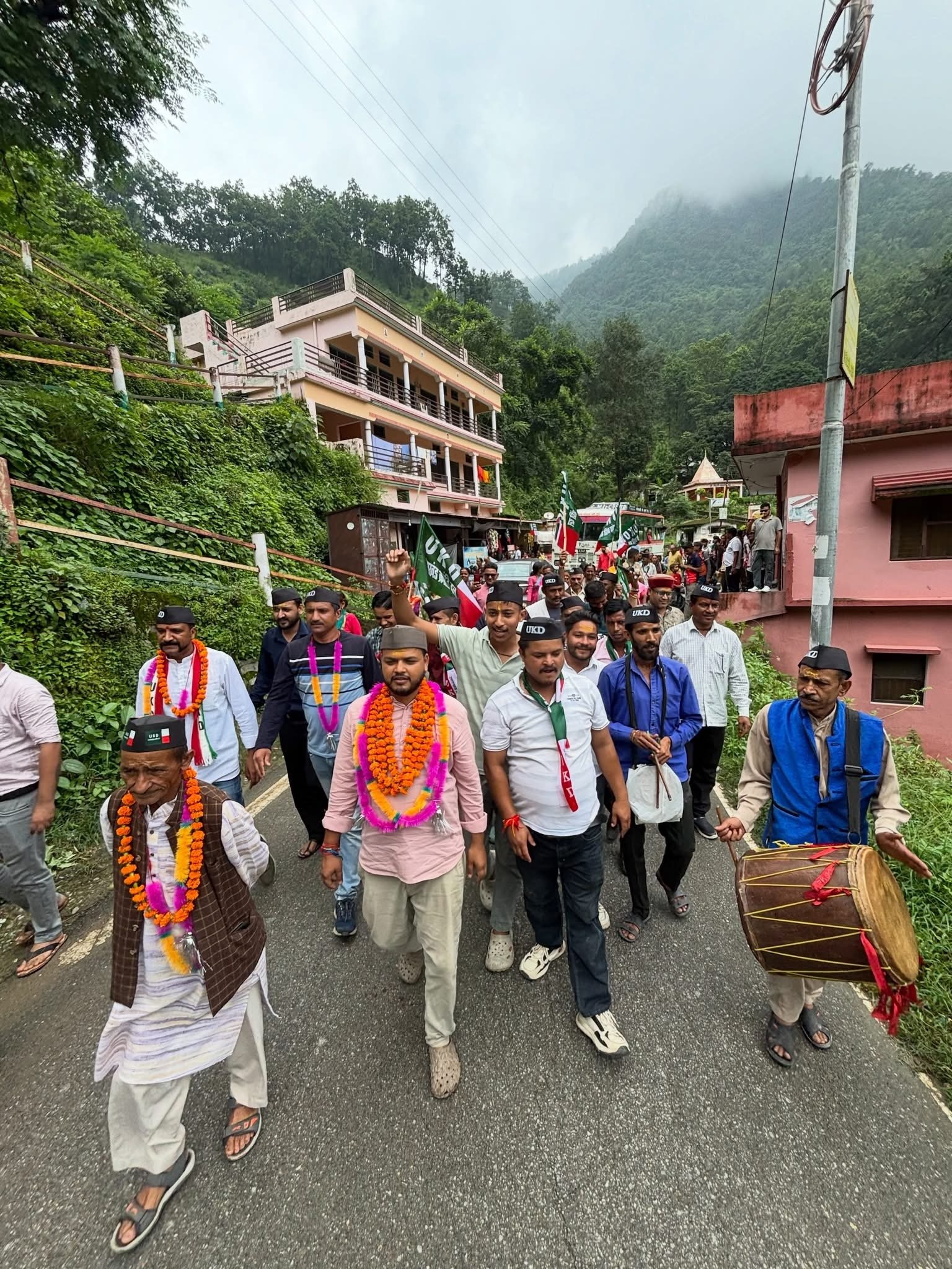 ‘ये तो सिर्फ झांकी है…’ कुलदीप रावत की हुंकार के साथ शंकरपुर में उमड़ा जनसैलाब