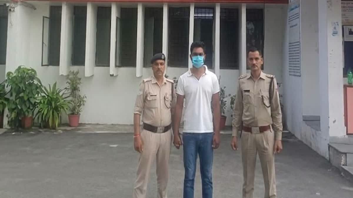 डबल मर्डर केस का आरोपी पुलिस के हाथ आया, जमानत रद्द होने के बाद से चल रहा था फरार