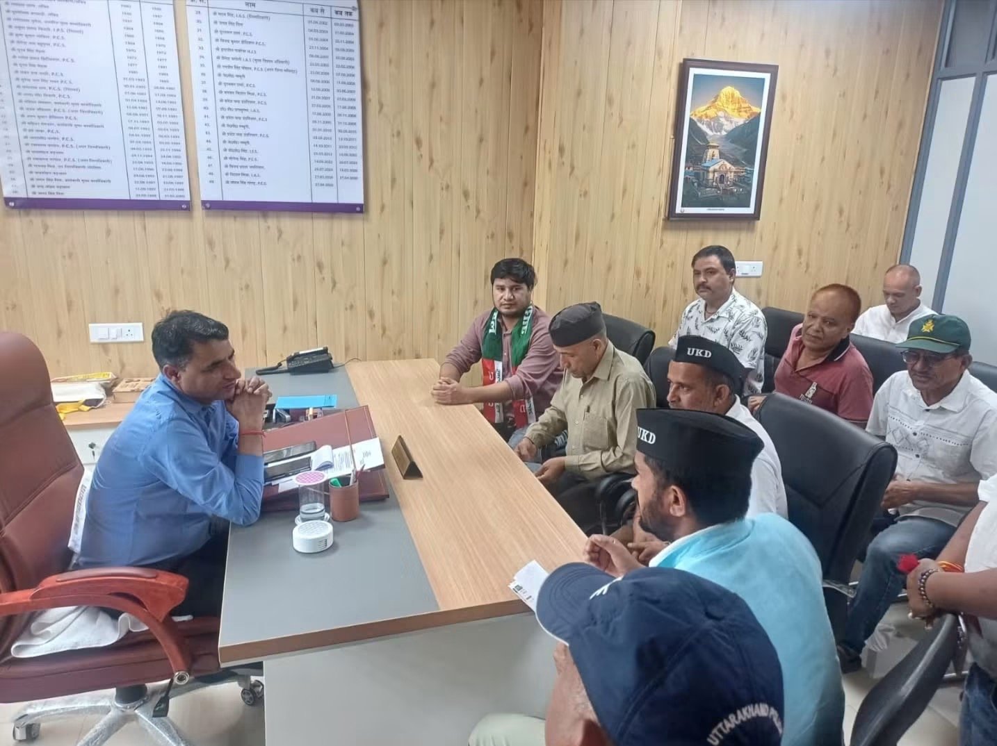 सीता माता मंदिर के जीर्णोद्धार और BKTC में कथित भ्रष्टाचार को लेकर UKD का हल्ला बोल, CEO को सौंपा ज्ञापन
