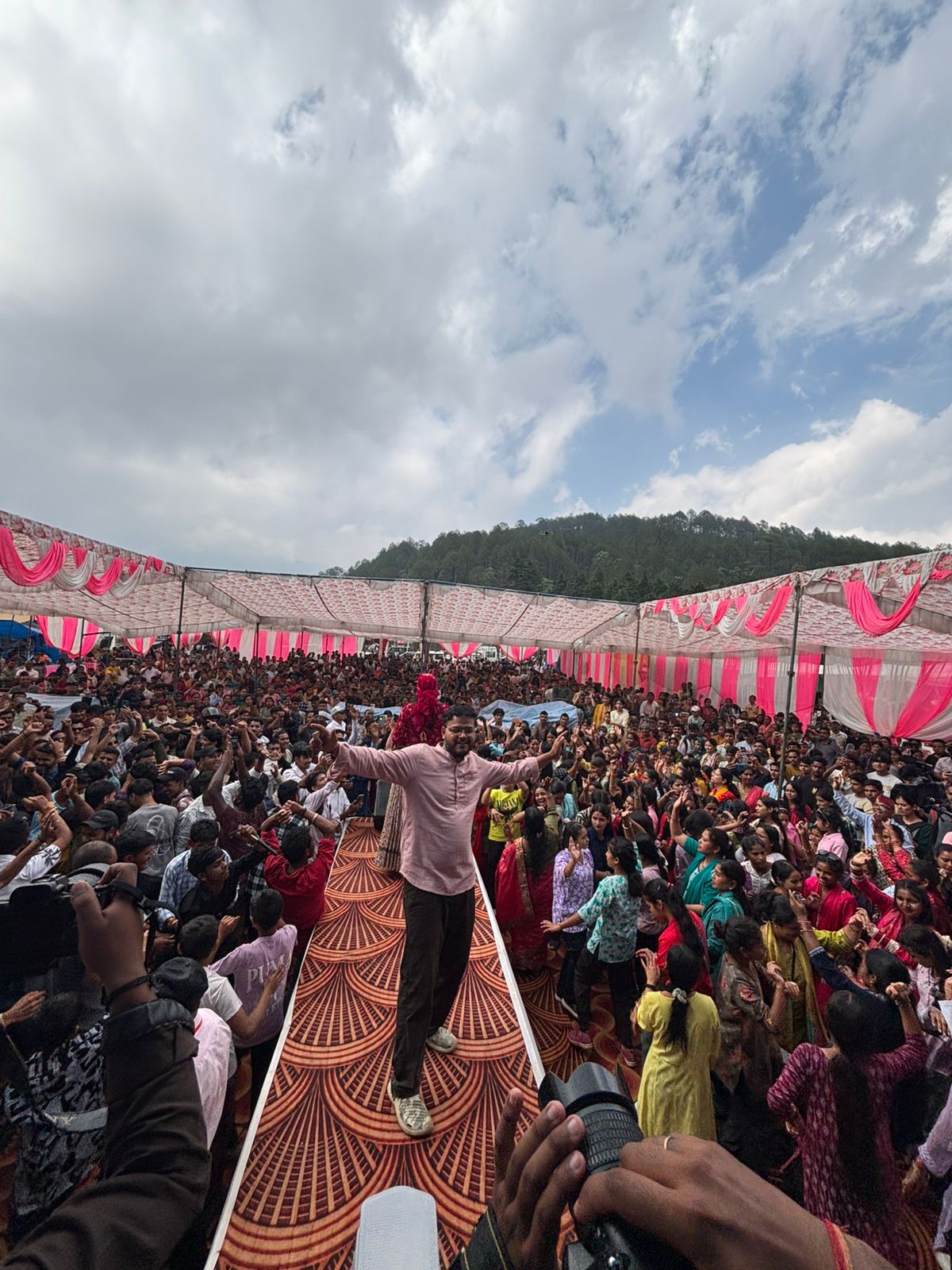 धूमाकोट महाकौथिग का सफल समापन, लोक संस्कृति के रंग में सराबोर हुए हजारों दर्शक